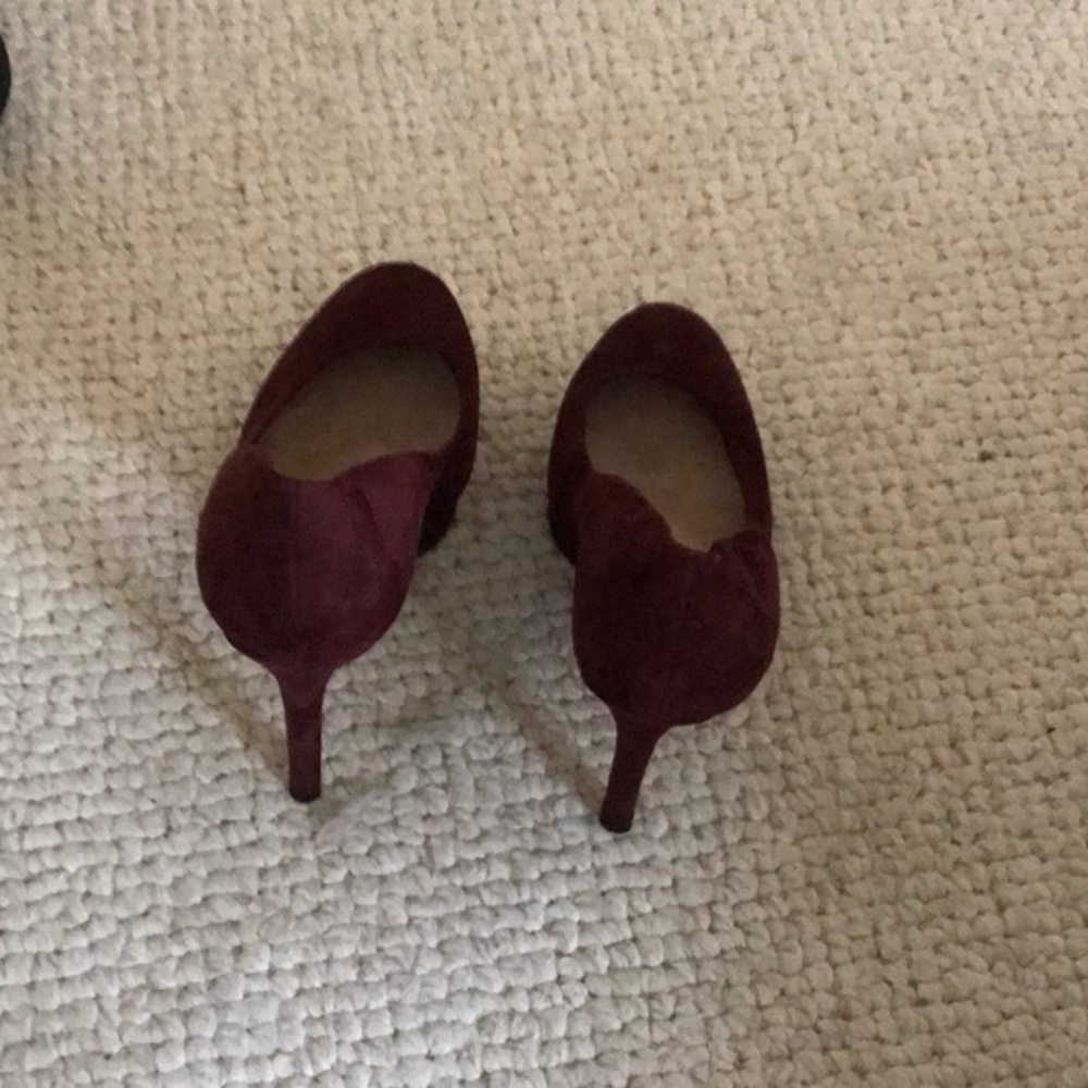 Shoes - Picture 4 of 4